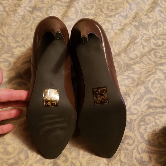 Brown Stiletto Heel Ankle Boots - Picture 4 of 5